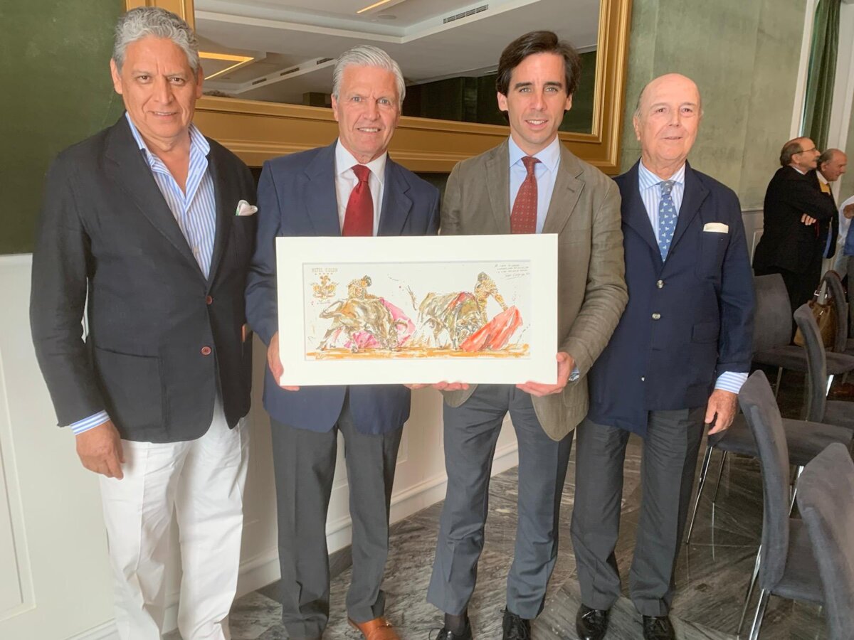 La Tertulia Espartaco del Hotel Colón entregó su premio a Juan Ortega